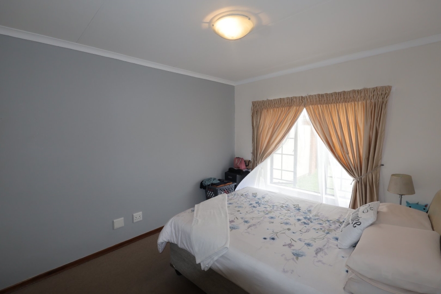 2 Bedroom Property for Sale in Hillside Free State